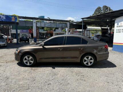 Volkswagen Jetta 2014 De agencia