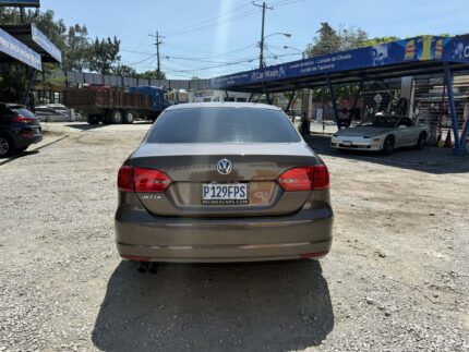 Volkswagen Jetta 2014 De agencia