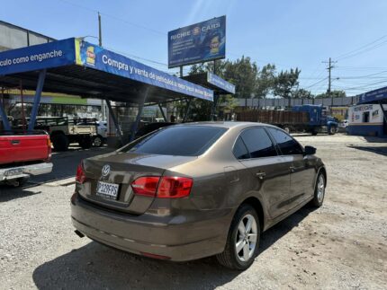 Volkswagen Jetta 2014 De agencia