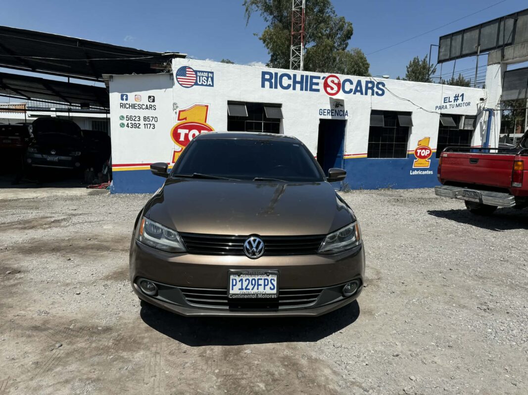 Volkswagen Jetta 2014 De agencia