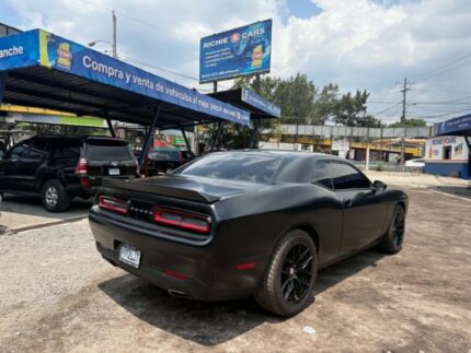 Dodge Challenger SXT 2019