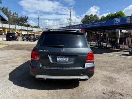 Mercedes Benz GLK300 De agencia 2013