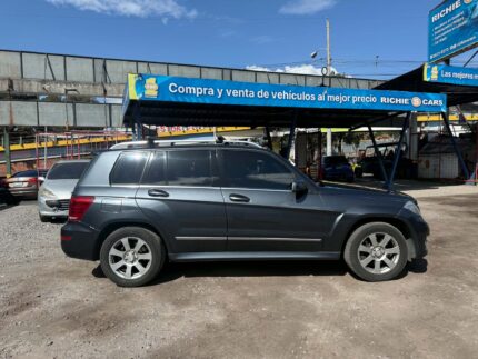 Mercedes Benz GLK300 De agencia 2013