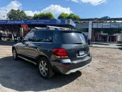 Mercedes Benz GLK300 De agencia 2013