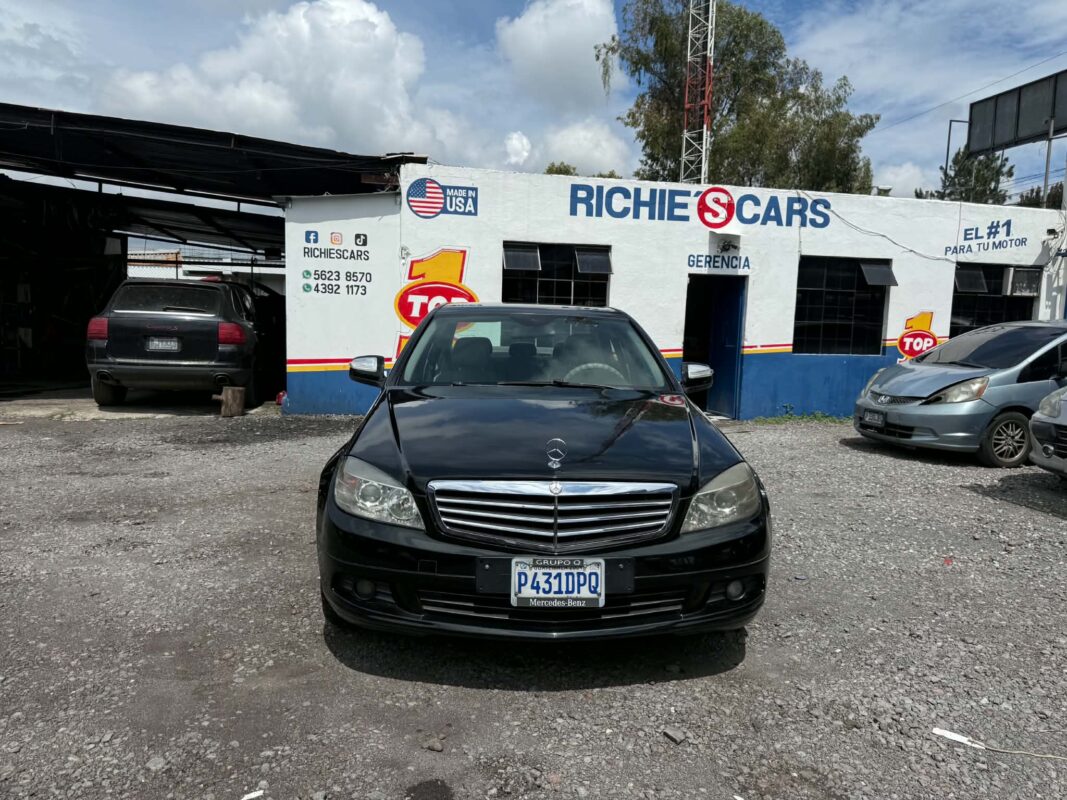 Mercedes Benz C200 2008 De agencia