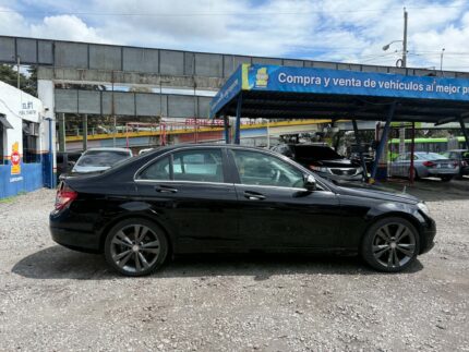 Mercedes Benz C200 2008 De agencia