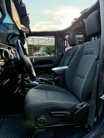 Jeep Wrangler Sahara 4x4 2021