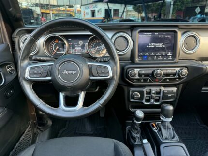Jeep Wrangler Sahara 4x4 2021