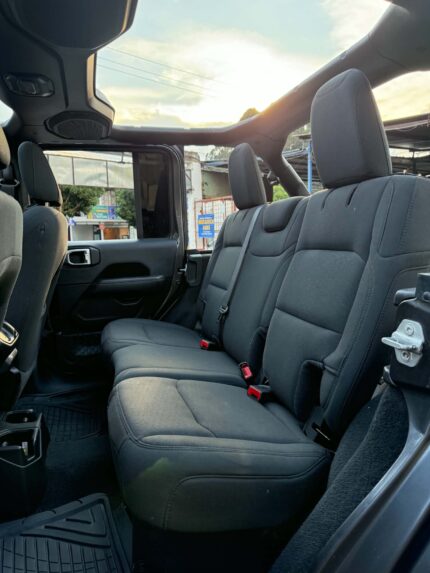 Jeep Wrangler Sahara 4x4 2021