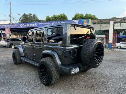 Jeep Wrangler Sahara 4x4 2021