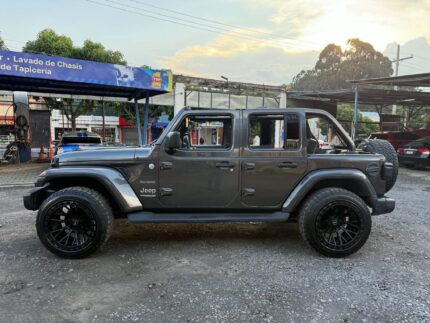 Jeep Wrangler Sahara 4x4 2021