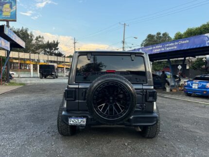 Jeep Wrangler Sahara 4x4 2021