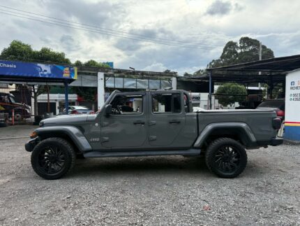 Jeep Gladiador Overland 2021