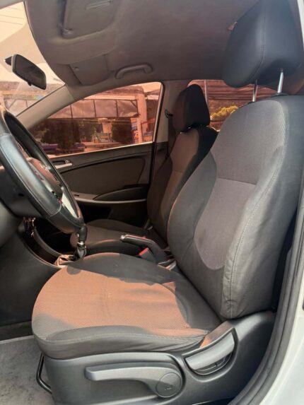 Hyundai Accent 2014 De agencia